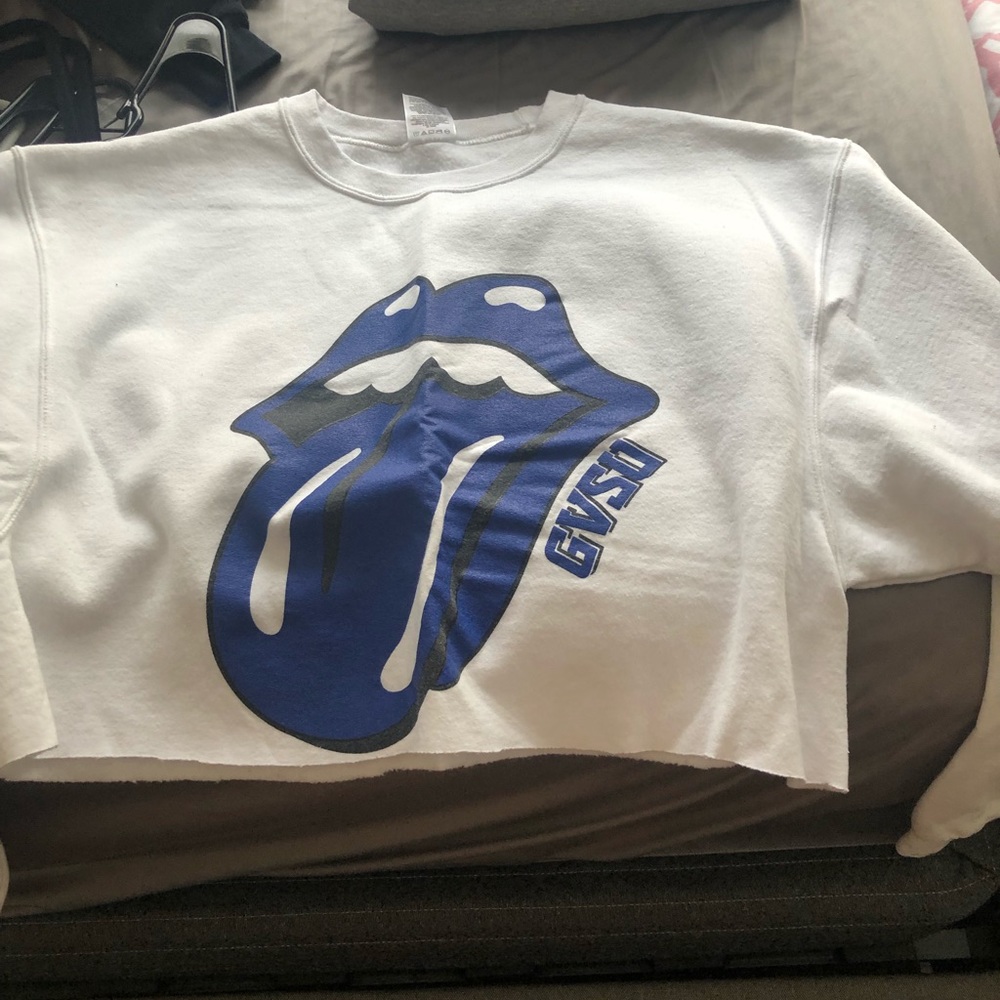 Long sleeve crop crew neck